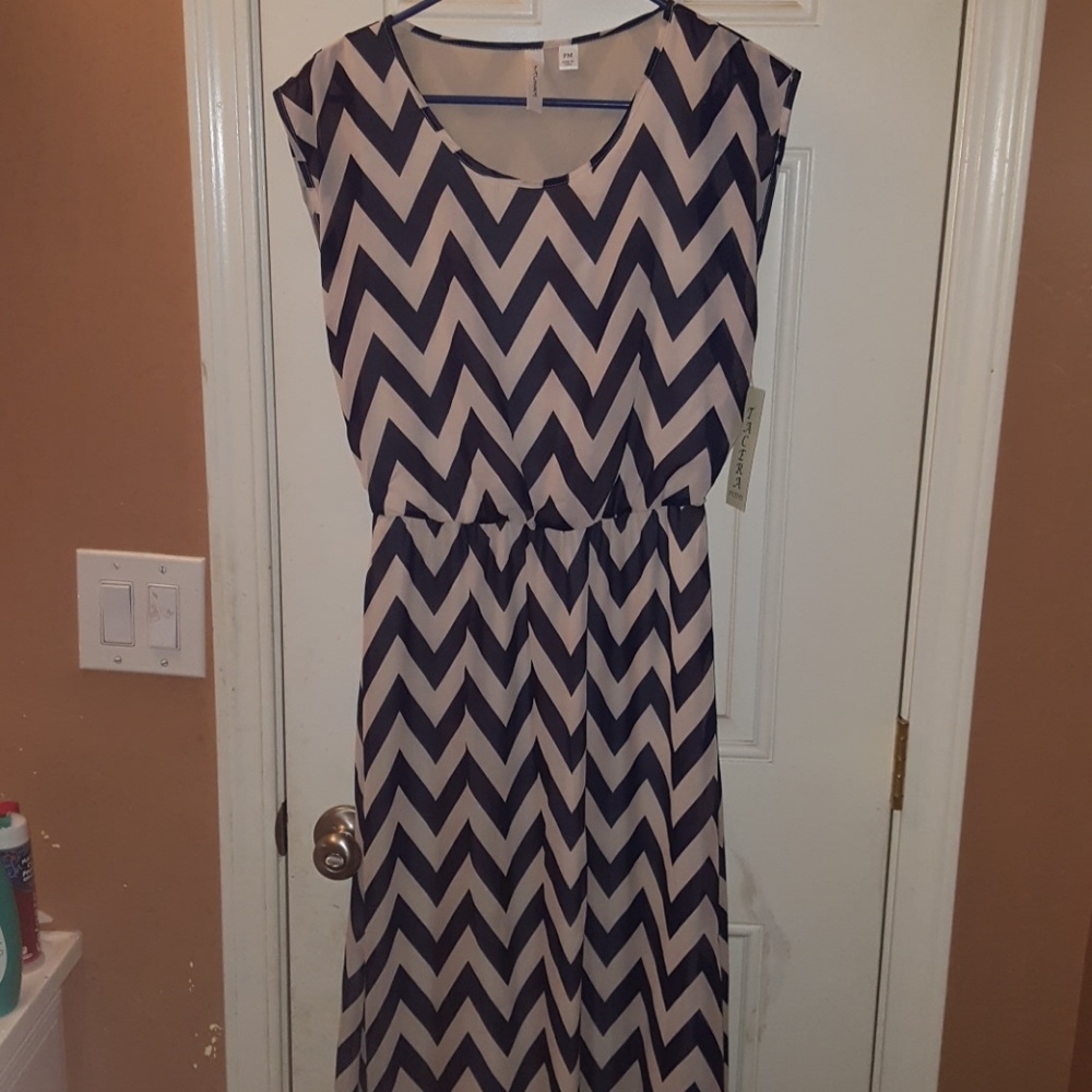 Cute dress NWT